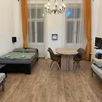 Roland Downtown - Buda Apartman