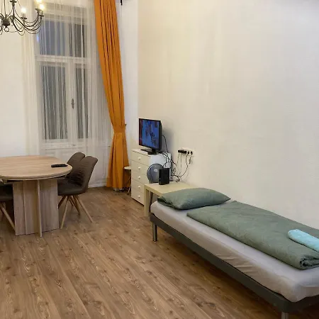 Roland Downtown - Buda Apartamento Budapeste