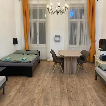 Roland Downtown - Buda Apartament