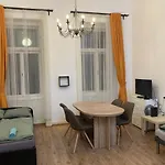Roland Downtown - Buda Apartament Budapesta